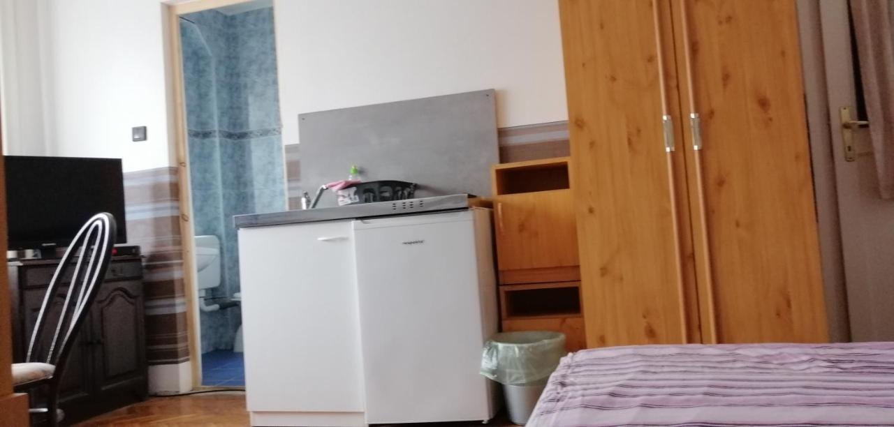Belvarosi Vendeghaz 미슈콜츠 외부 사진